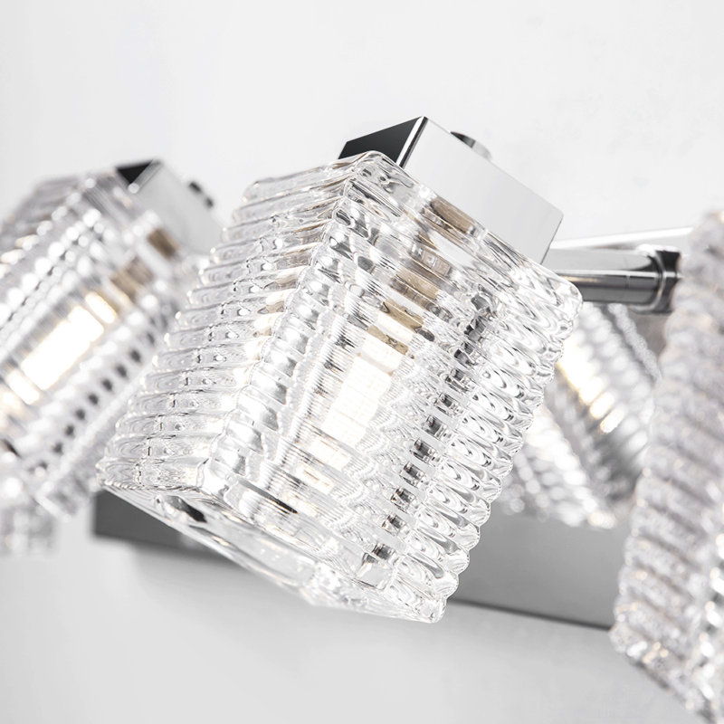 Éclairage pour meuble-lavabo à 4 lumières à intensité variable Delexus, Chrome