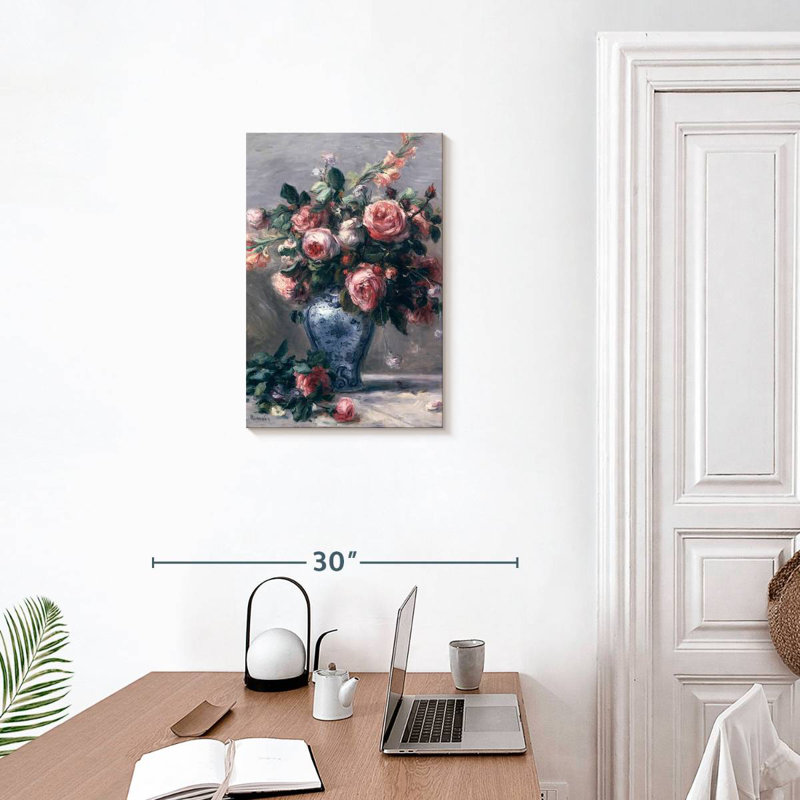 Harnek, un vase de roses classique, H 24 po x l 16 po