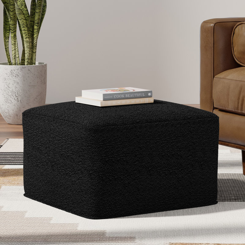 Pouf carré rembourré Hisaki l 24 po Hisaki, Noir