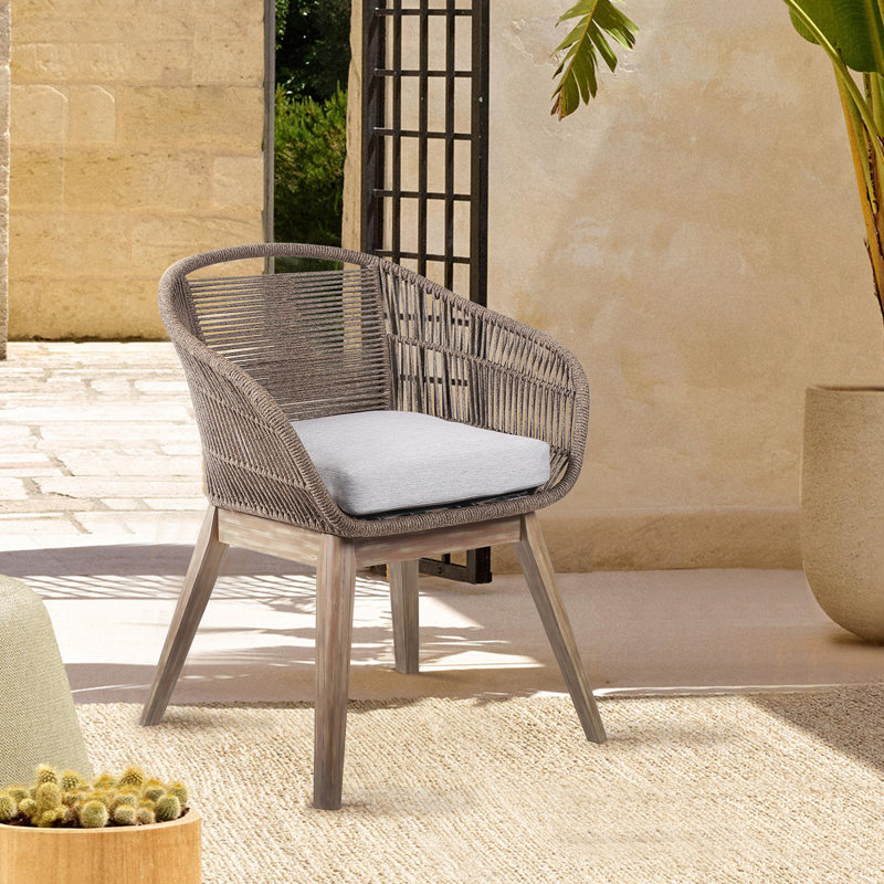 Chaise de salle à manger intérieure / extérieure Wheaton Chemane en bois d'eucalyptus avec corde et coussin gris