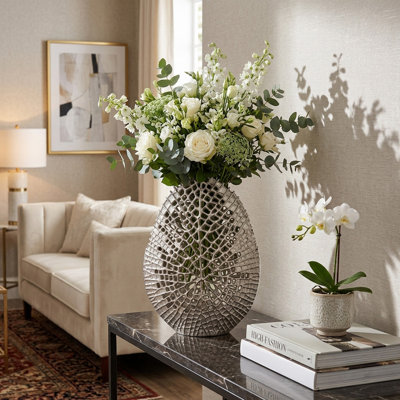 Contemporary Cutout Sculptural Metal Aluminum Flower Vase for Dining Area Styling - Modern Tall Table Accent Display for Home Decor