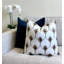 Housse de coussin brodée paon brodé-108655404