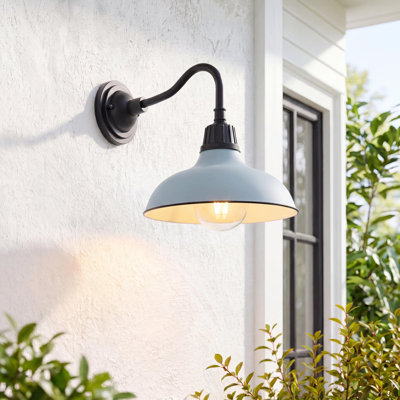Manderfeld 12.25" 1-Light Farmhouse Industrial Indoor/Outdoor Iron LED Gooseneck Arm Outdoor Sconce