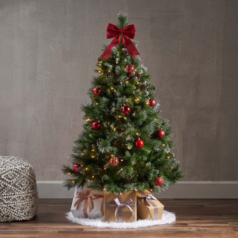 Arbre de Noël articulé à poils 4,5 pi avec baies rouges, pommes de pin, 200 CL et 407 pointes