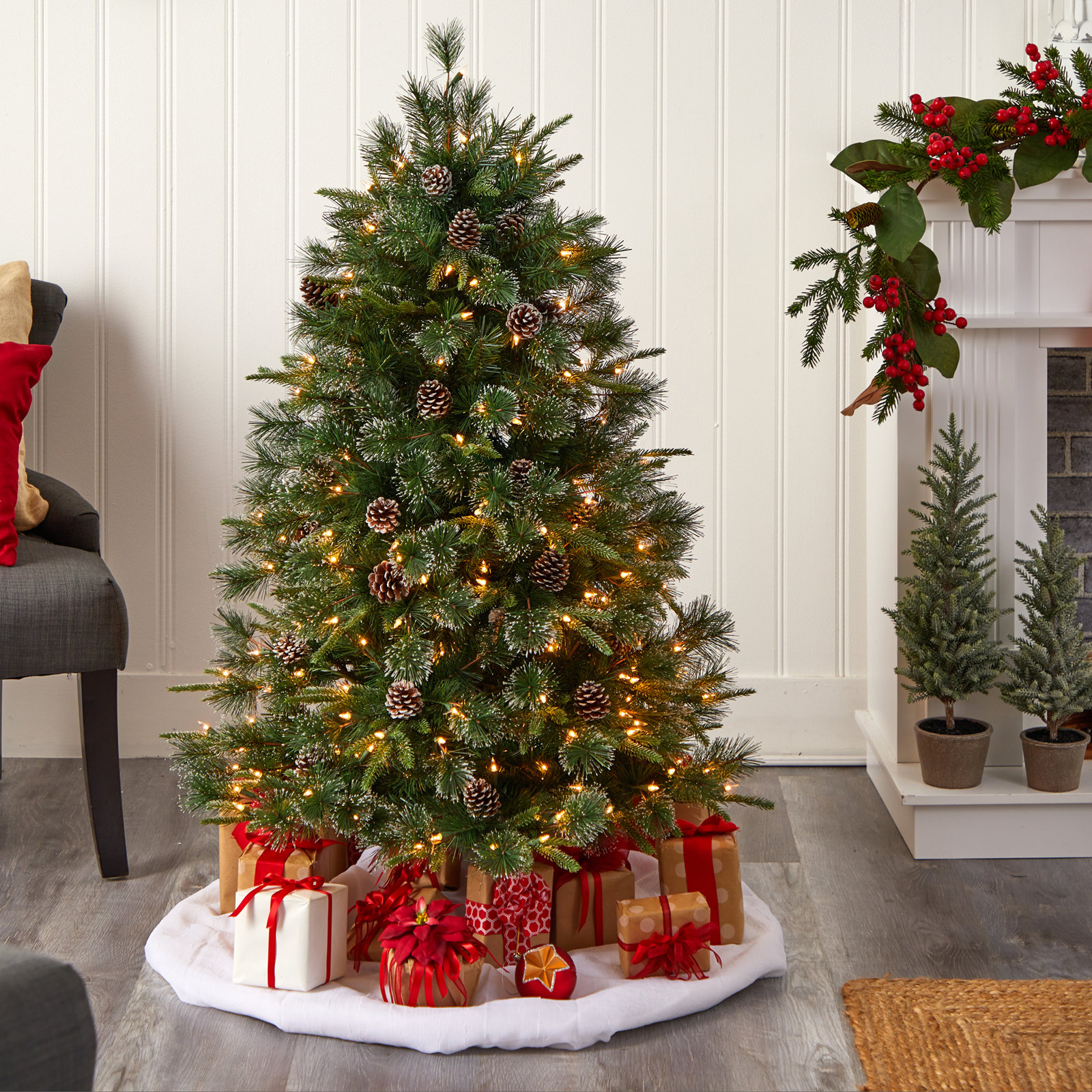 Lighted Artificial Christmas Tree, 5' H