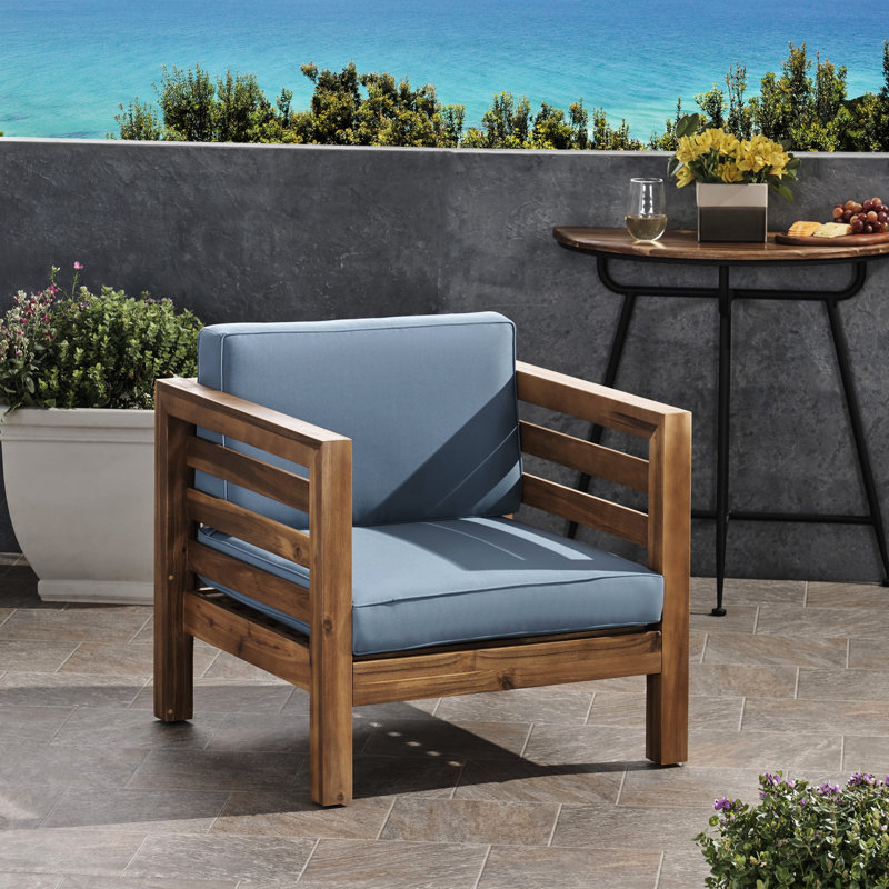 2 fauteuils club de style Mid-Century moderne - aspect bois, pacane et bleu de 2 raffinements