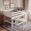Lit mezzanine peu encombrant avec bureau et tablettes