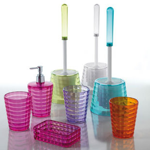 Becerra 14,57 po H Brosse de toilette et support autoportant, Fuchsia