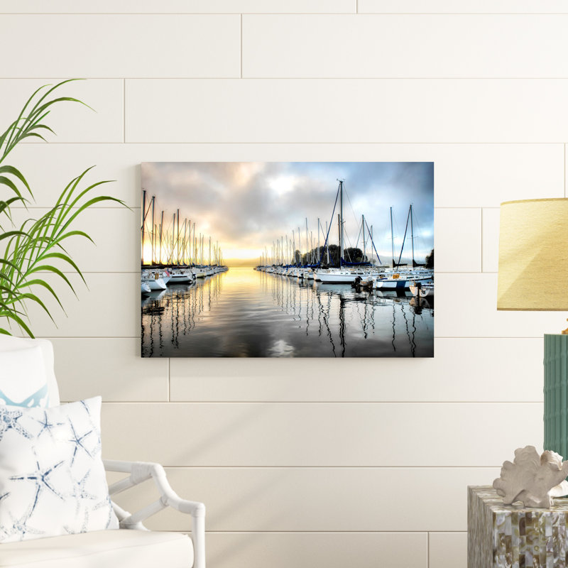 «Sleeping Marina» par Danny Head - photographie sur toile tendue, H 24 po x l 36 po x P 1,25 po