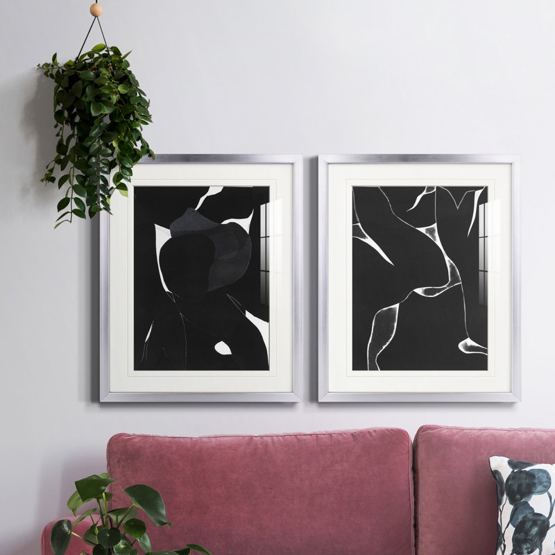 «Night Bloom I», reproduction encadrée de qualité supérieure, prête à être accrochée, H 19 po x l 32 po x P 1,5 po