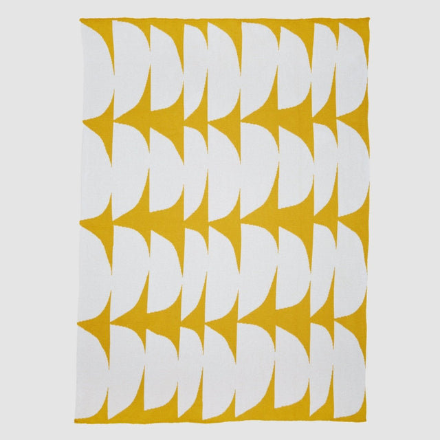 Kaareva Outdoor Throw, Yellow