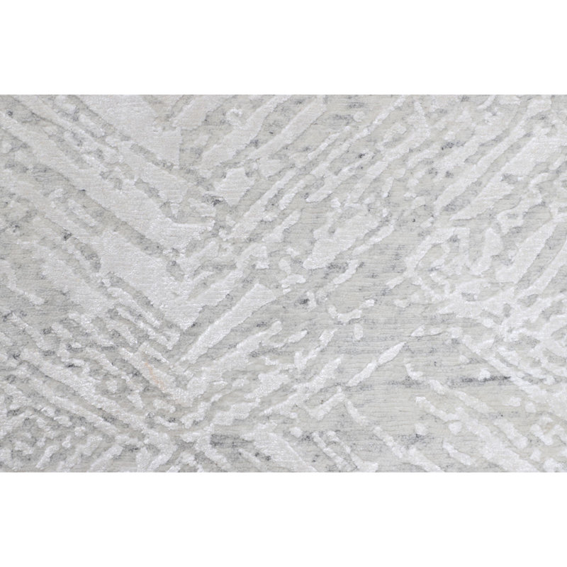 Geometric Area Rug in White/Gray, Rectangle 10' x 14'
