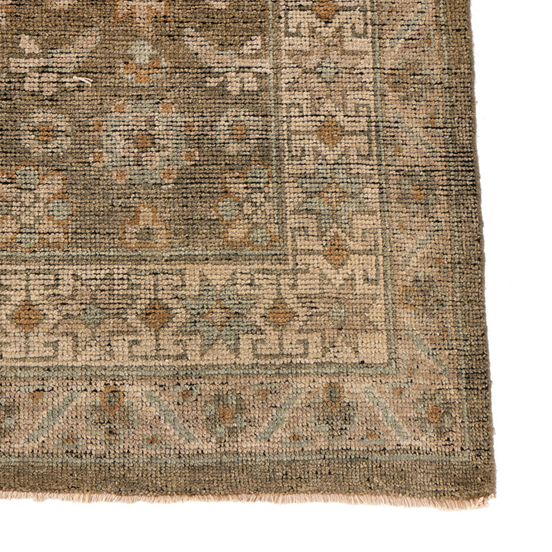 Kenli Wool Oriental Area Rug in Green, Rectangle 10' x 14'