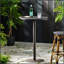 Table de bar extérieure durable en rotin de polyéthylène durable de 26 pouces, finition multicolore pour une utilisation et un style polyvalents