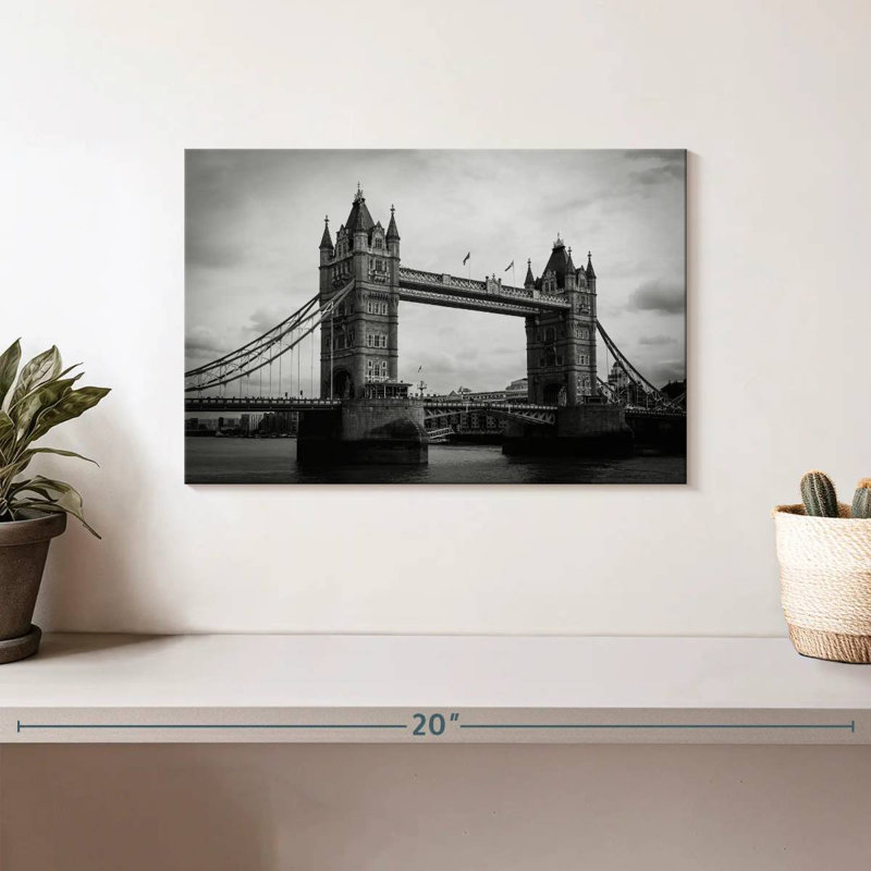 Lilie Tower Bridge en monochrome, H 8 po x l 12 po
