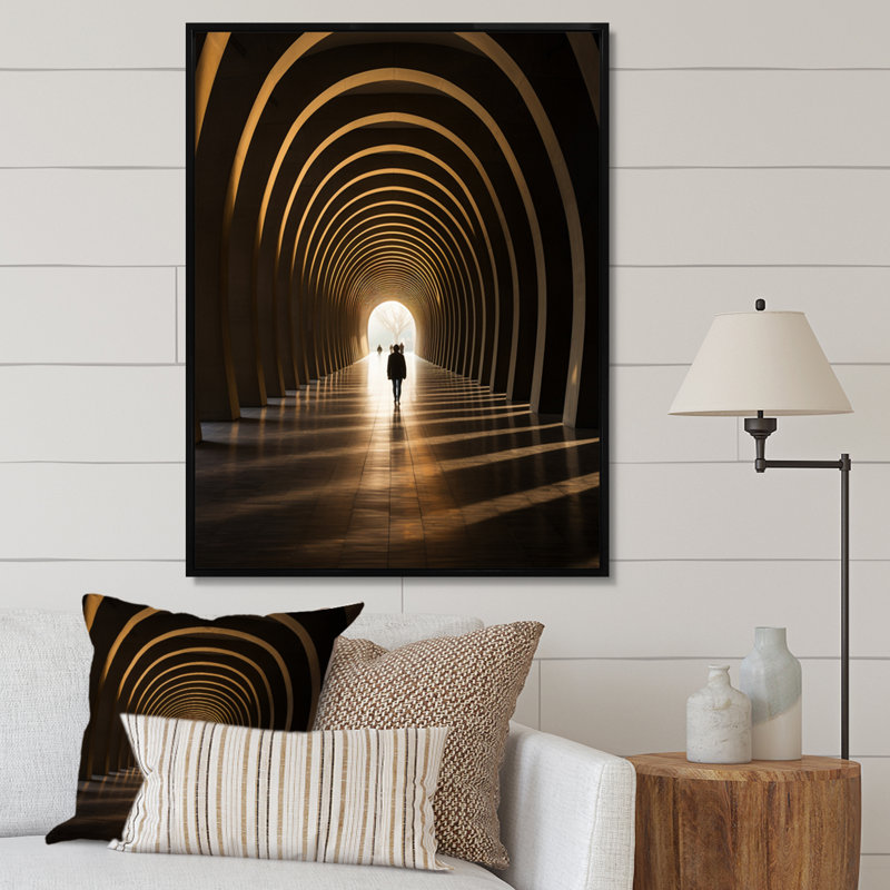 Beige Tunnel Timeless Classic Passage sur toile, H 32 po x l 24 po x P 1 po, Cadre flottant noir