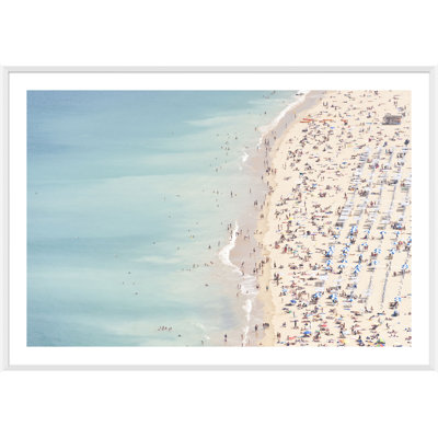 Ondarreta Beach, San Sebastian, Espagne par Getty Images - reproduction de photo sur papier encadrée