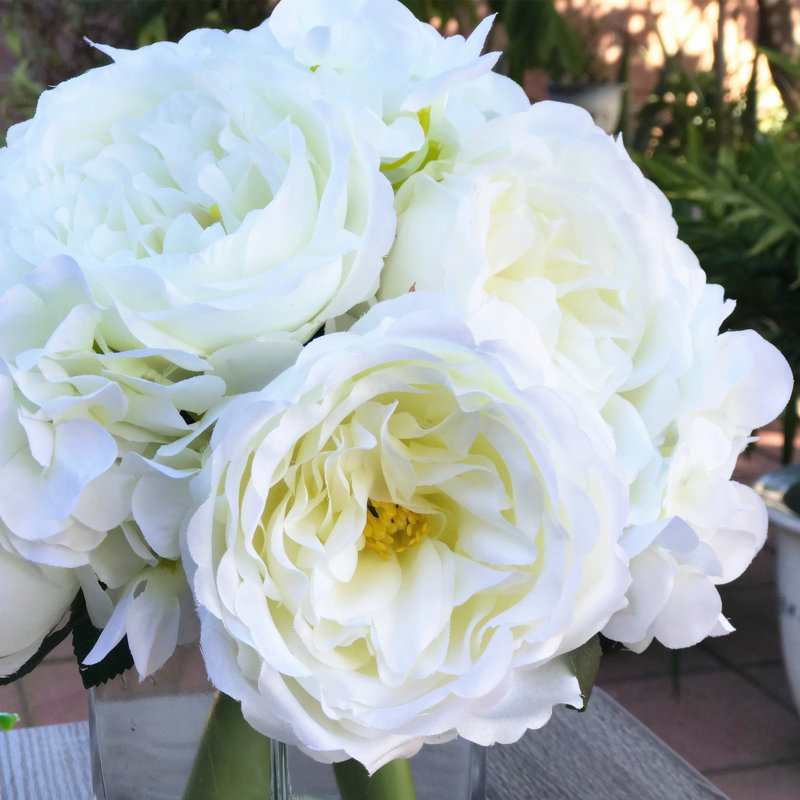 Arrangement floral artificiel pivoine, Crème