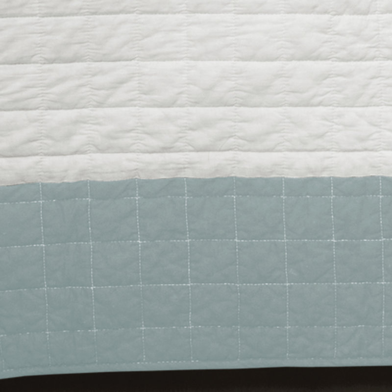 Twin White and Navy Cotton Quilt Set with Sham