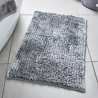 Margot Velvet Chenille Bobble Bath Mat