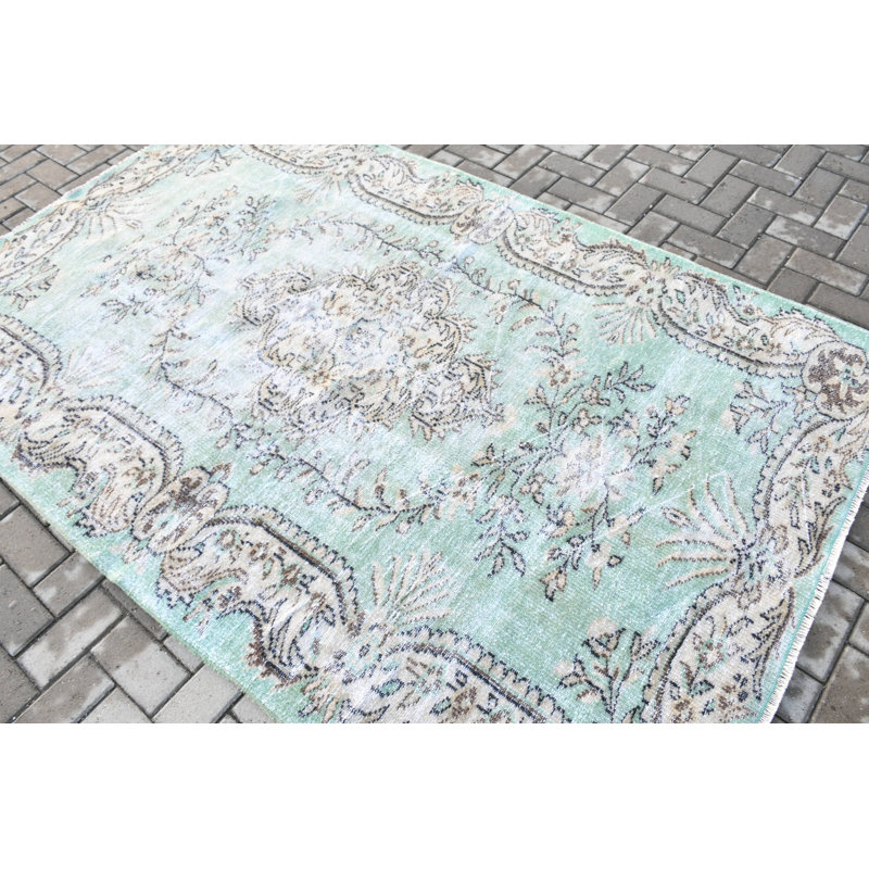 Tapis turc turquoise fait à la main avec un look antique pour un décor bohémien