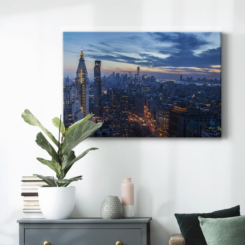 Toile tendue avec galerie Twilight City, H 12 po x l 18 po