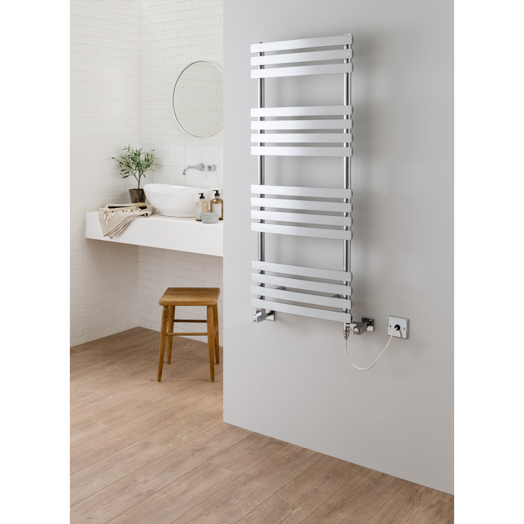 Amparo Vertical Curved Towel Rail