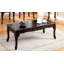 Table basse 3 pièces Pieds de cabriole de style cerisier foncé de style traditionnel et conception complexe 1 table basse 2 tables de bout (seulement la table incluse)