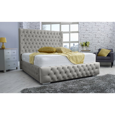 Gisela Upholstered Velvet Sleigh Bed