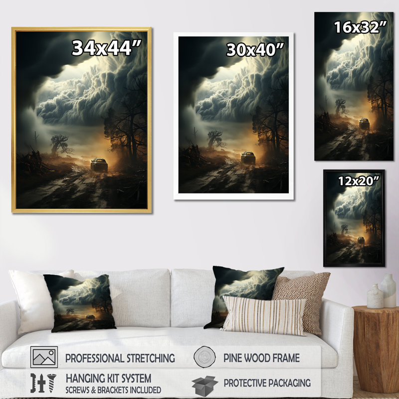 Tempête mystique cyclone Kishana I - impression, Encadrement doré, H 40 po x l 30 po x P 1,5 po