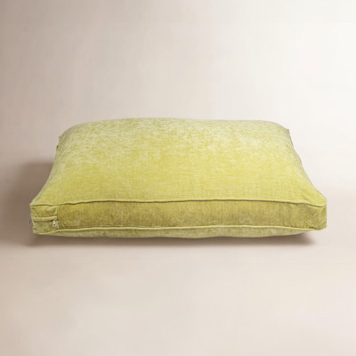 Alek Dog Bed