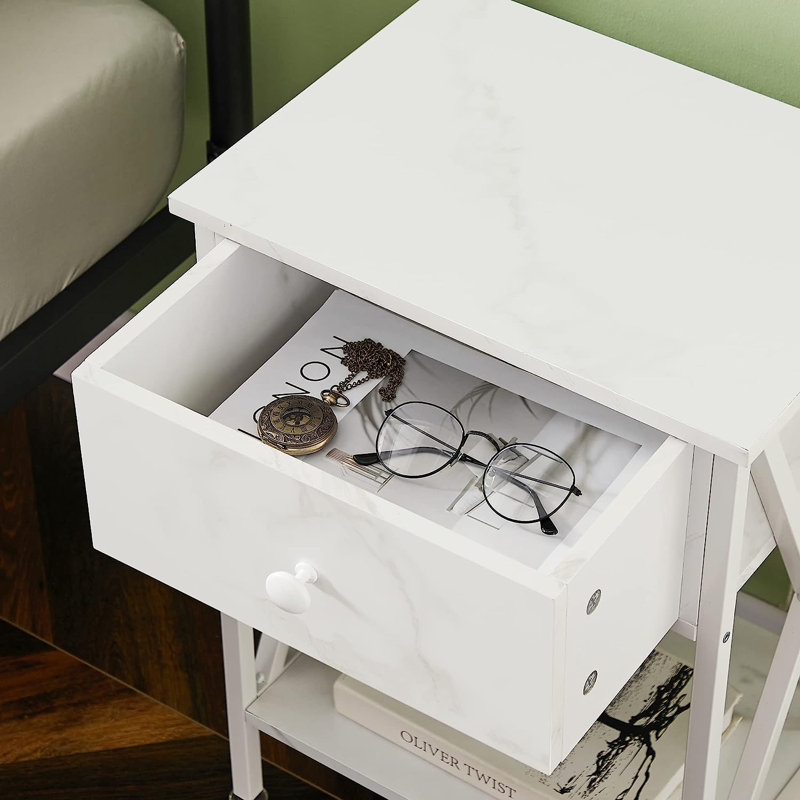 Table de chevet, Blanc