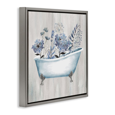 «Vintage Tub & Blue Florals», art mural sur toile flottante par Conrad Knutsen