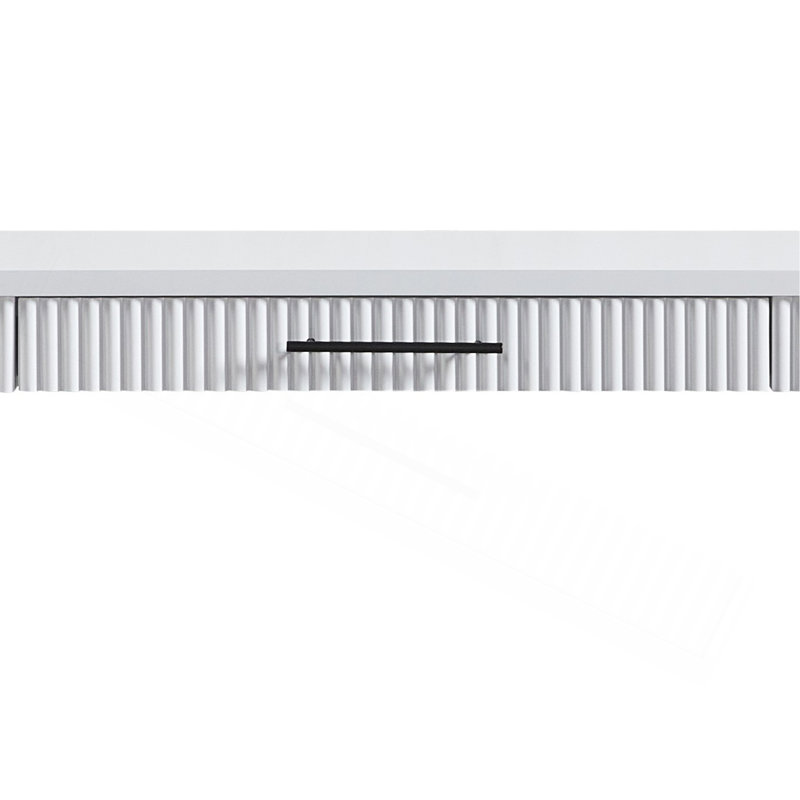 Bureau d'ordinateur blanc