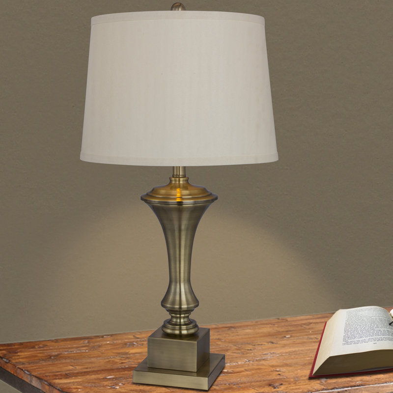 Lampe de table 29 po Emerson