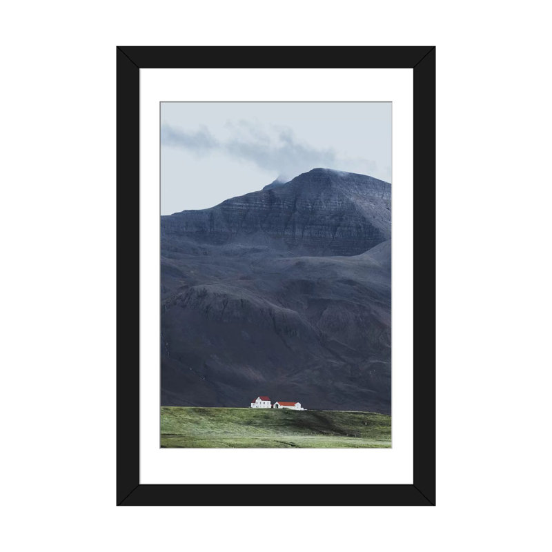 « rural islande i » par luke anthony gram, reproduction d’impression sur toile tendue, H 24 po x l 16 po x P 1 po, Blanc