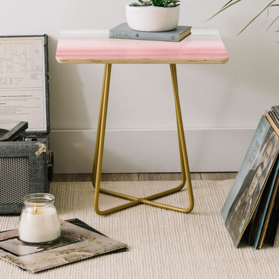 Table de bout à pieds croisés
