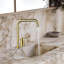 Robinet de lavabo pour salle de bain à poignée simple 12 po H 12 po-114725811