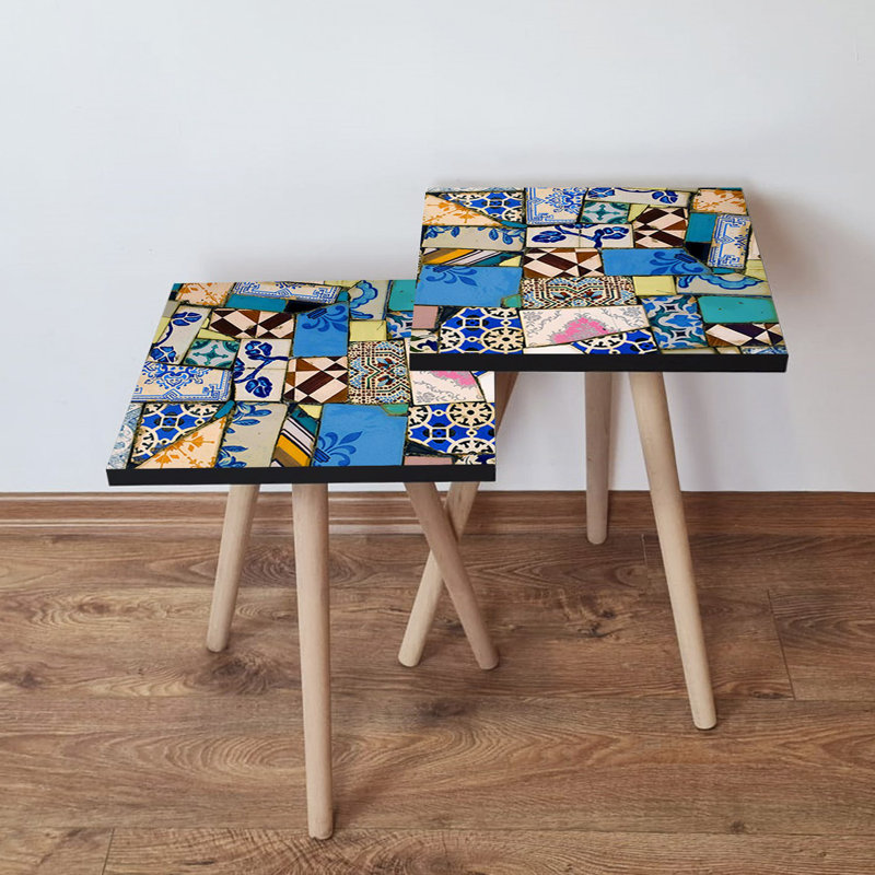 Ensemble de 2 tables gigognes Elegant Patchwork, 13,8 x 18,5 x 13,8 po et 13,8 x 16,5 x 13,8 po | 100% panneau de fibres à densité moyenne avec pieds en bois de hêtre, épaisseur de 0,7 po | Polyvalent pour le salon, la salle à manger ou le bureau