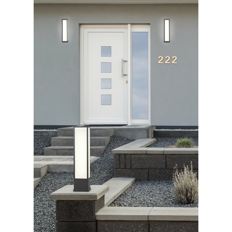Thorndike LED outdoor bollard, 15W