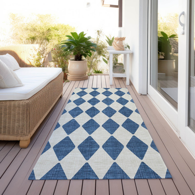 Loreen Washable Geometric Indoor / Outdoor Rug, Runner 2'3" x 7'6"