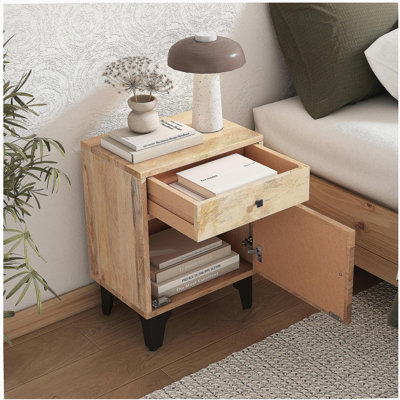 Table de chevet en bois massif