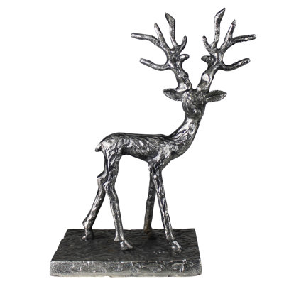 Figurine de cerf