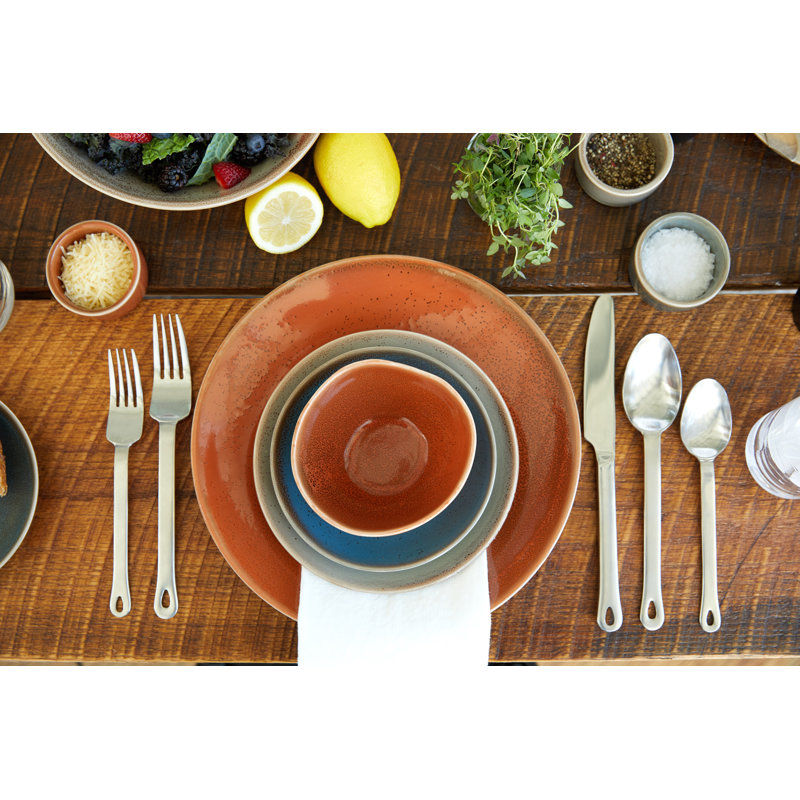 Assiettes rondes en terre cuite Terra Verde, 11,5 po, par Oneida