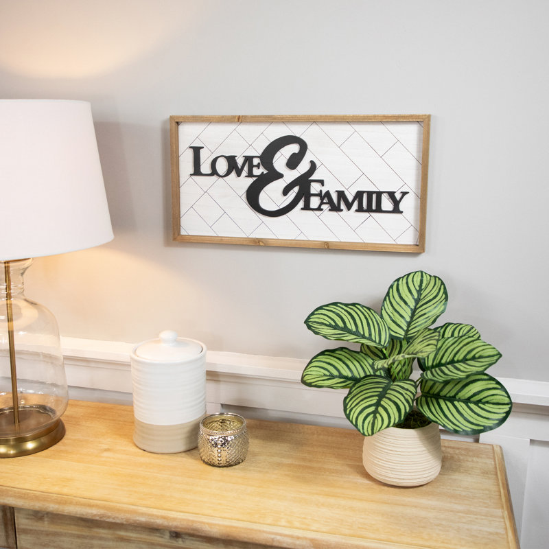 «Love and Family», art mural encadré en bois - 19,5 po
