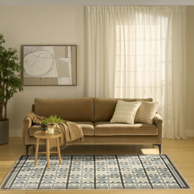 Alisah Geometric Machine Made Area Rug