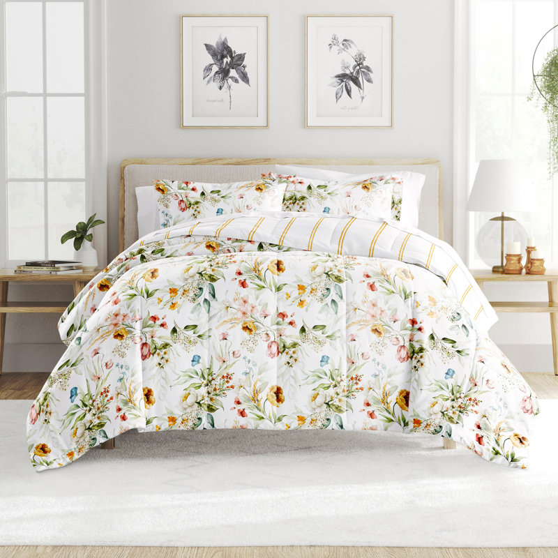 King White Reversible Down Alternative Microfiber Bedspread Set