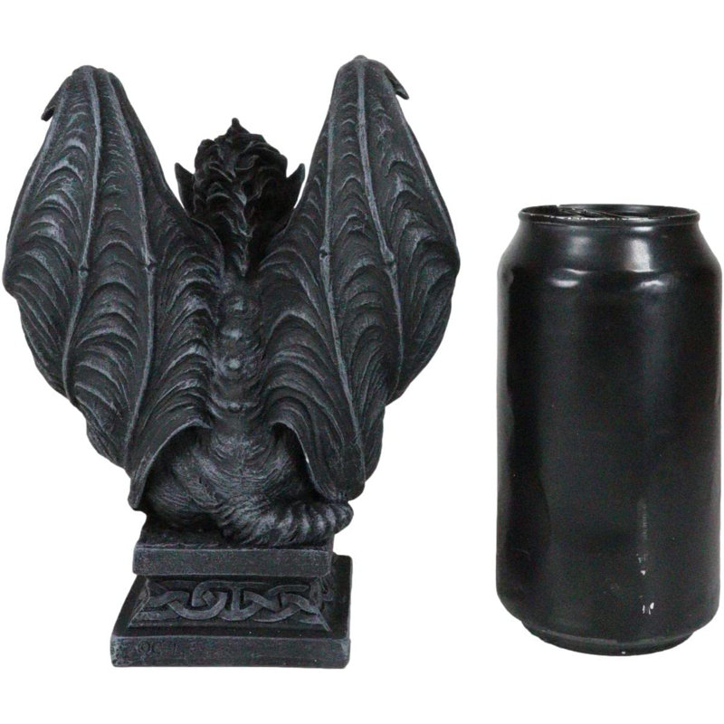 Hayliegh Fantasy & Sci-Fi Figurines & Sculptures