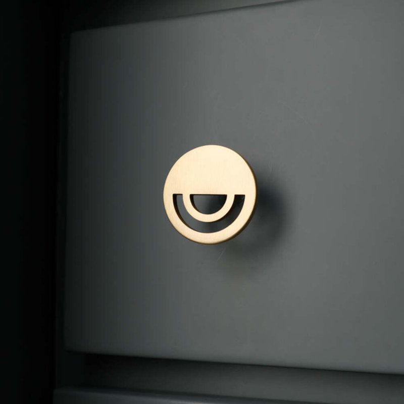 Horizon Circle Knob, Satin Brass