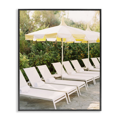 Chaises de piscine d'été, estampe numérique par Justine Milton